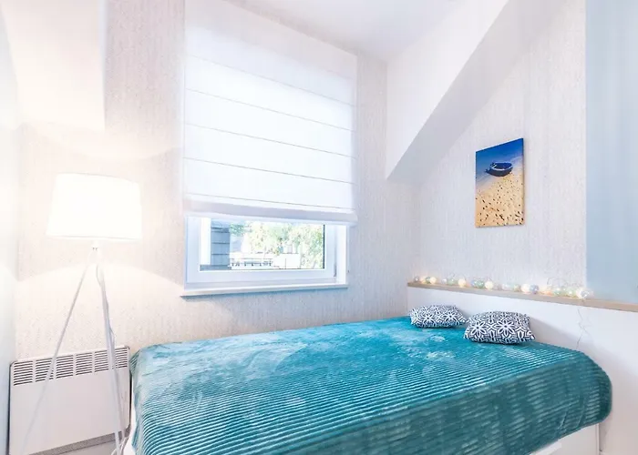 Turkusowa Ostoja بيت للعطل Łukęcin